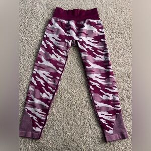 Ryder wear purple white camo workout leggings